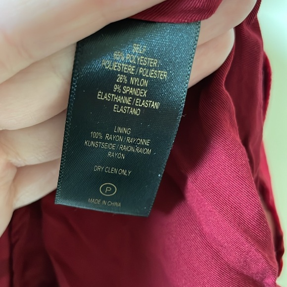 Anthropologie SUNDAY in BROOKLYN Tank Top Sz M Red Velvet Sleeveless Labrynth. - Picture 3 of 5